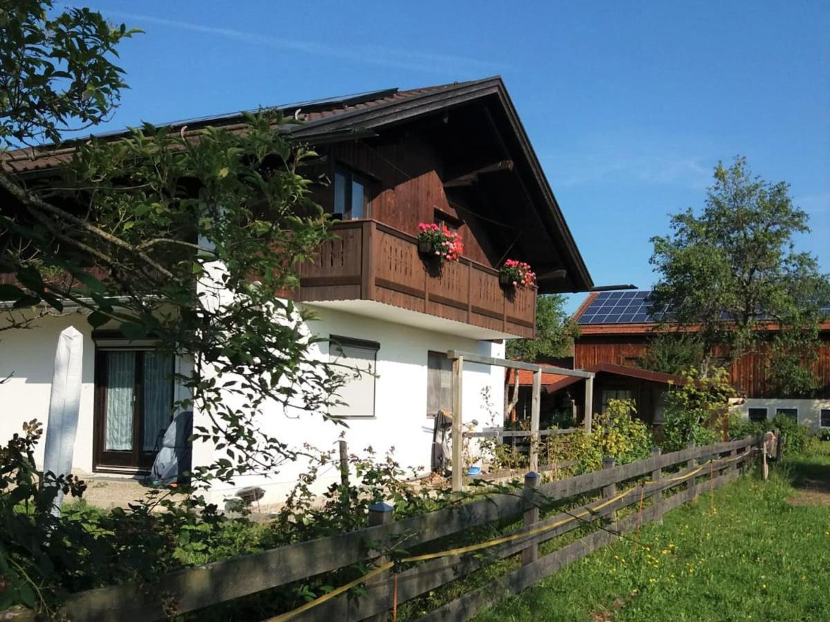 Ferienwohnung Schaeffer อัสเชา อิม คีมเกา ภายนอก รูปภาพ