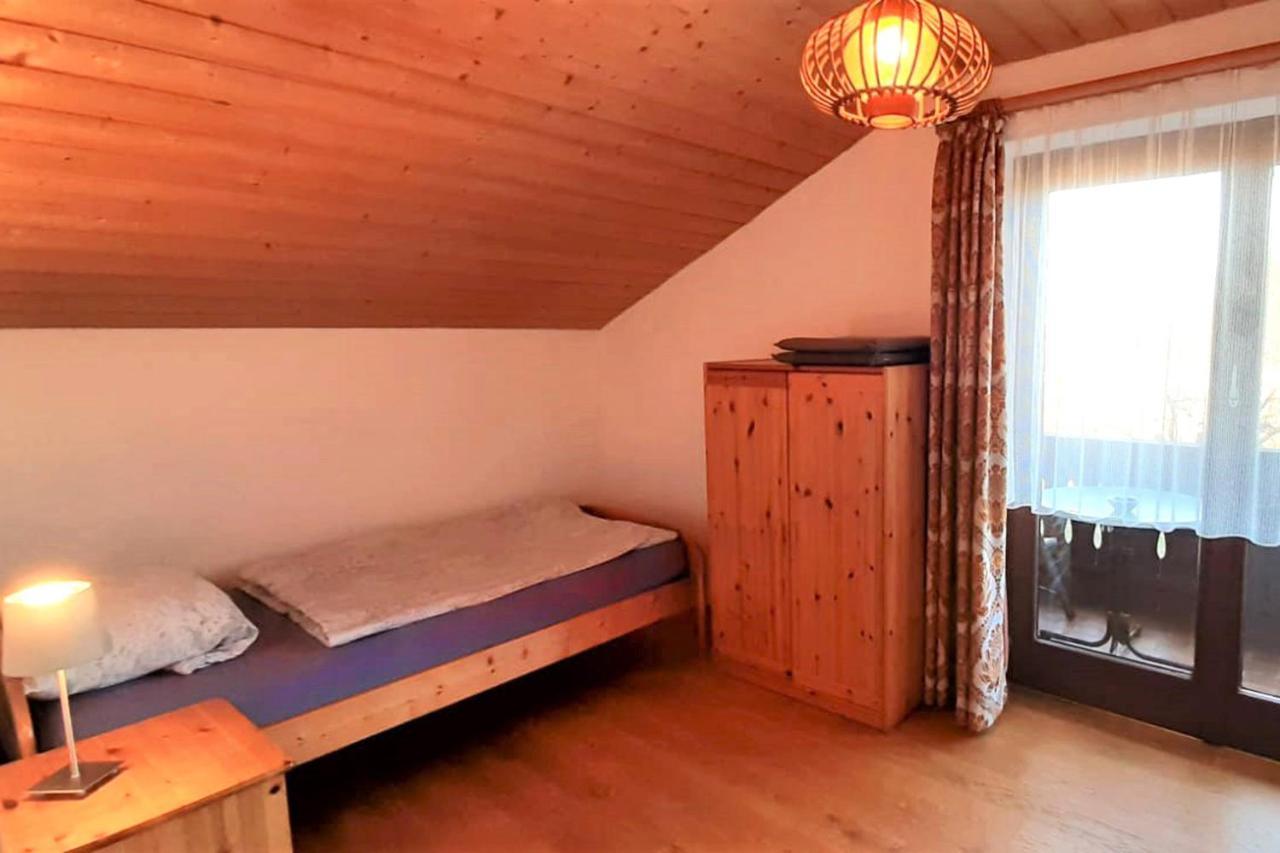 Ferienwohnung Schaeffer อัสเชา อิม คีมเกา ภายนอก รูปภาพ